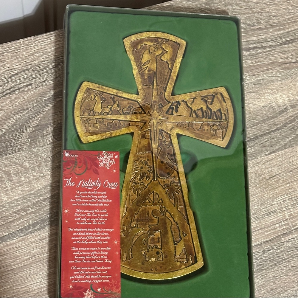 Dicksons‎ The Nativity Cross Wall Hanger Gold Tone New